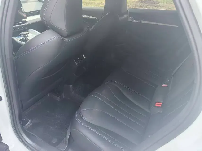 2023 Geely Preface 1.5T 181HP L4 7DCT,autocango,china used car exporter,china ev exporter,chinese used car exporter,chinese used ev exporter