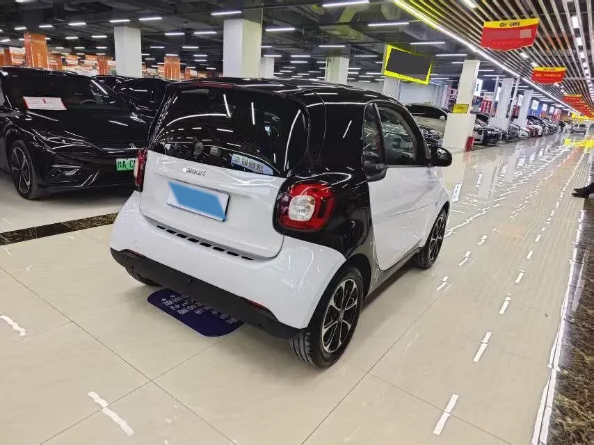2015 Smart smart fortwo 1.0L 71HP L3 6DCT,autocango,china used car exporter,china ev exporter,chinese used car exporter,chinese used ev exporter
