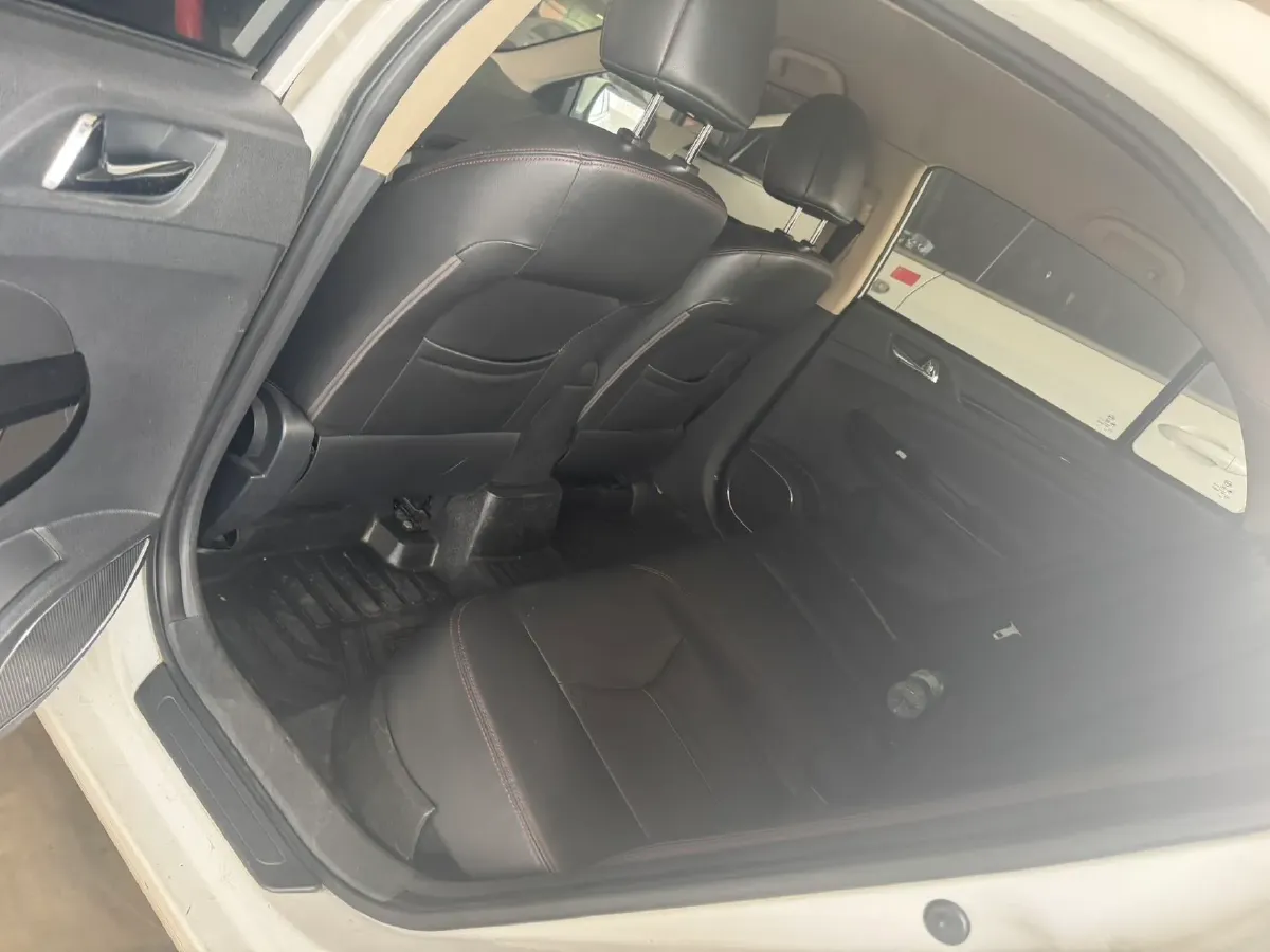 2018 BYD e5 BEV 60.48KWH,autocango,china used car exporter,china ev exporter,chinese used car exporter,chinese used ev exporter