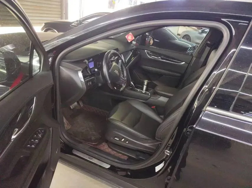 2022 Cadillac XT6 2.0T 237HP L4 9AT,autocango,china used car exporter,china ev exporter,chinese used car exporter,chinese used ev exporter