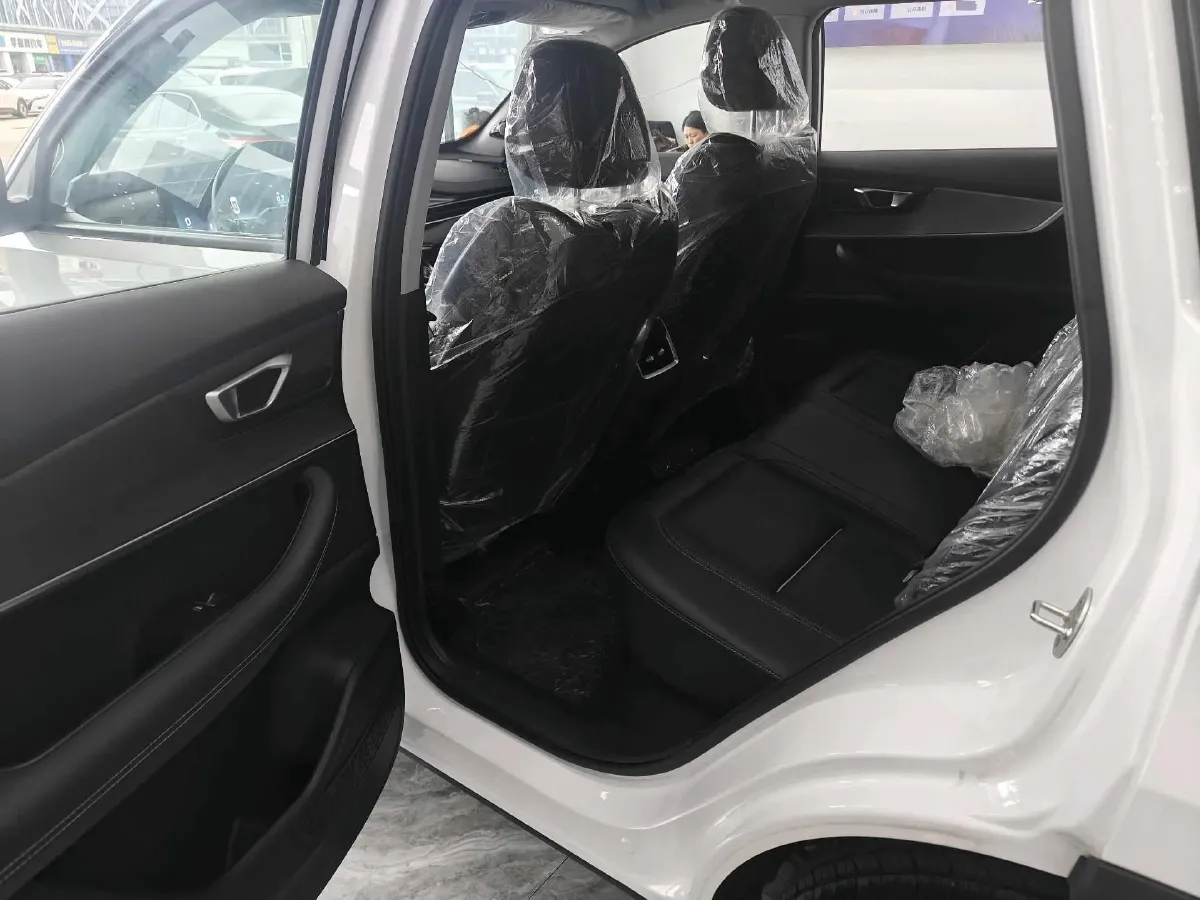 2023 Chery Tiggo 7 Plus 1.5T 156HP L4 CVT,autocango,china used car exporter,china ev exporter,chinese used car exporter,chinese used ev exporter