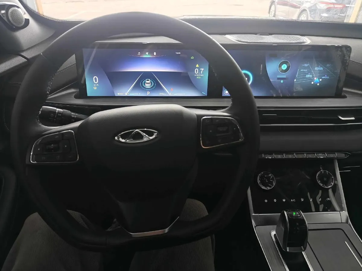 2023 Chery Tiggo 7 Plus 1.5T 156HP L4 CVT,autocango,china used car exporter,china ev exporter,chinese used car exporter,chinese used ev exporter