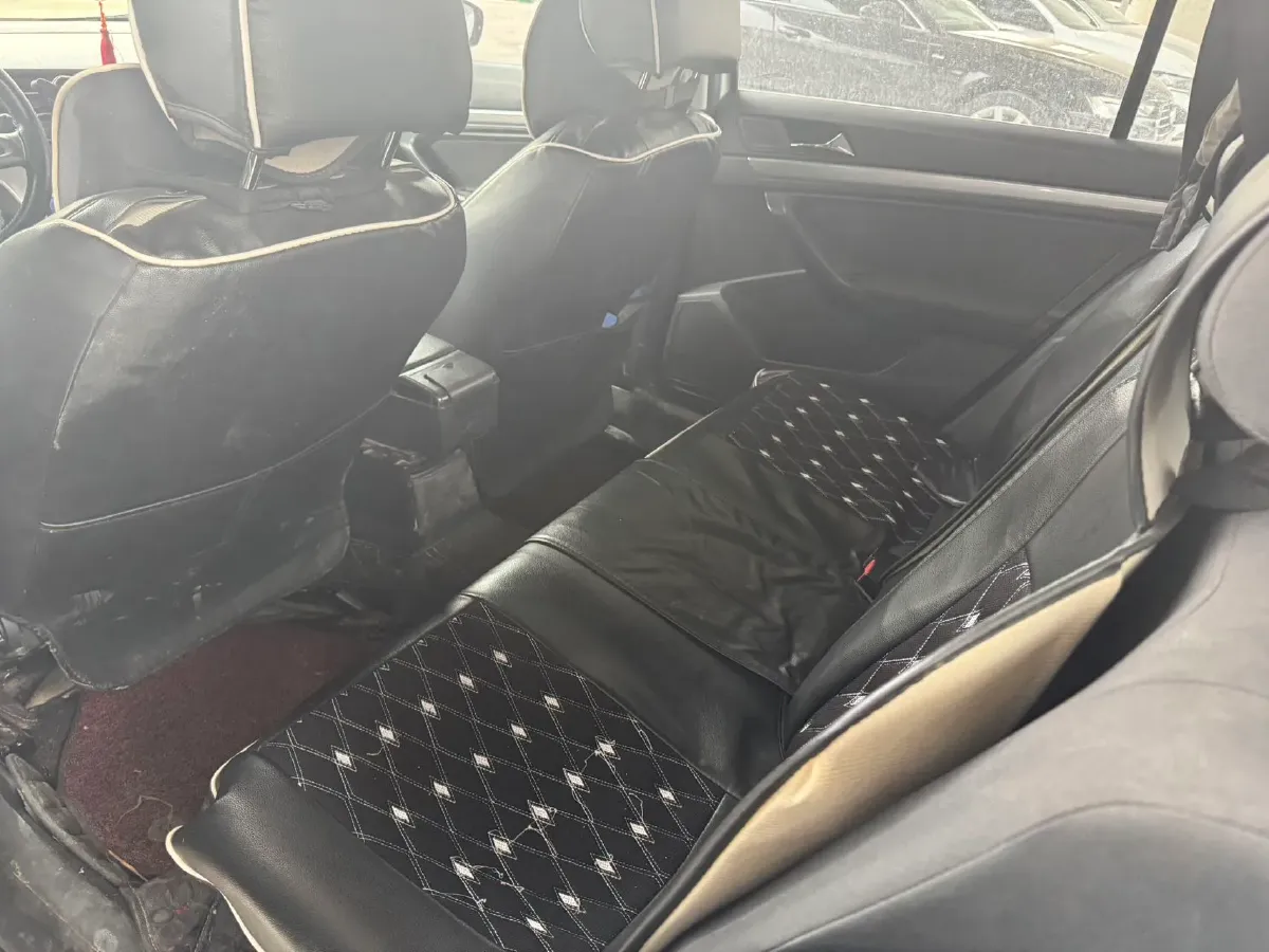 2019 Volkswagen Polo 1.5L 113HP L4 5MT,autocango,china used car exporter,china ev exporter,chinese used car exporter,chinese used ev exporter