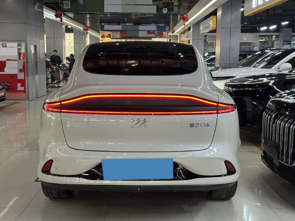 2023 IM LS6 BEV 71KWH,autocango,china used car exporter,china ev exporter,chinese used car exporter,chinese used ev exporter