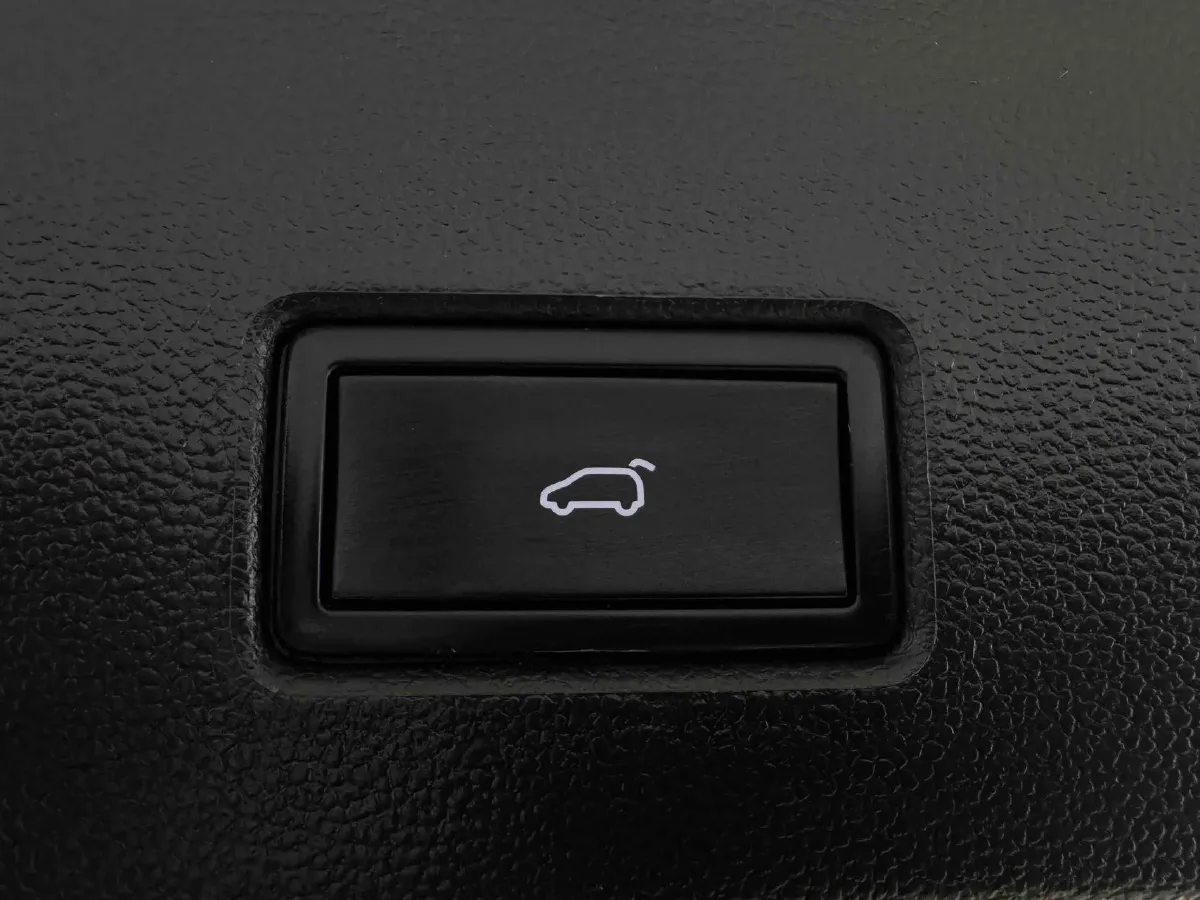 2022 Volkswagen T-Roc 1.4T 150HP L4 7DCT,autocango,china used car exporter,china ev exporter,chinese used car exporter,chinese used ev exporter