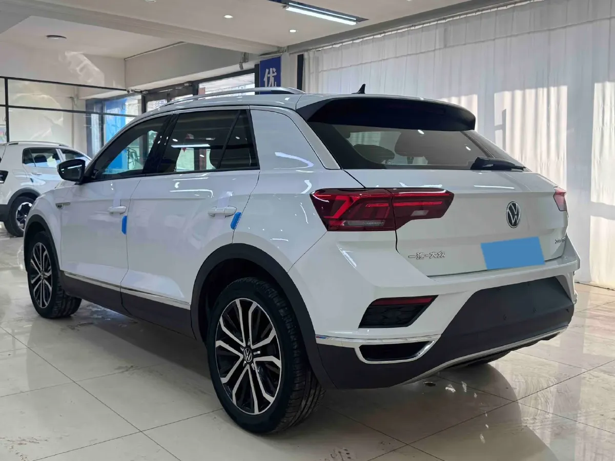 2022 Volkswagen T-Roc 1.4T 150HP L4 7DCT,autocango,china used car exporter,china ev exporter,chinese used car exporter,chinese used ev exporter