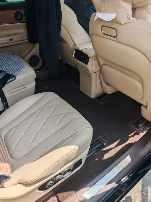 2024 AITO AITO M9 1.5T 152HP L4 REEV 52KWH,autocango,china used car exporter,china ev exporter,chinese used car exporter,chinese used ev exporter