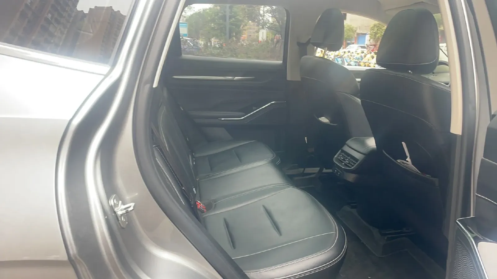 2021 Haval H6 1.5T 169HP L4 7DCT,autocango,china used car exporter,china ev exporter,chinese used car exporter,chinese used ev exporter