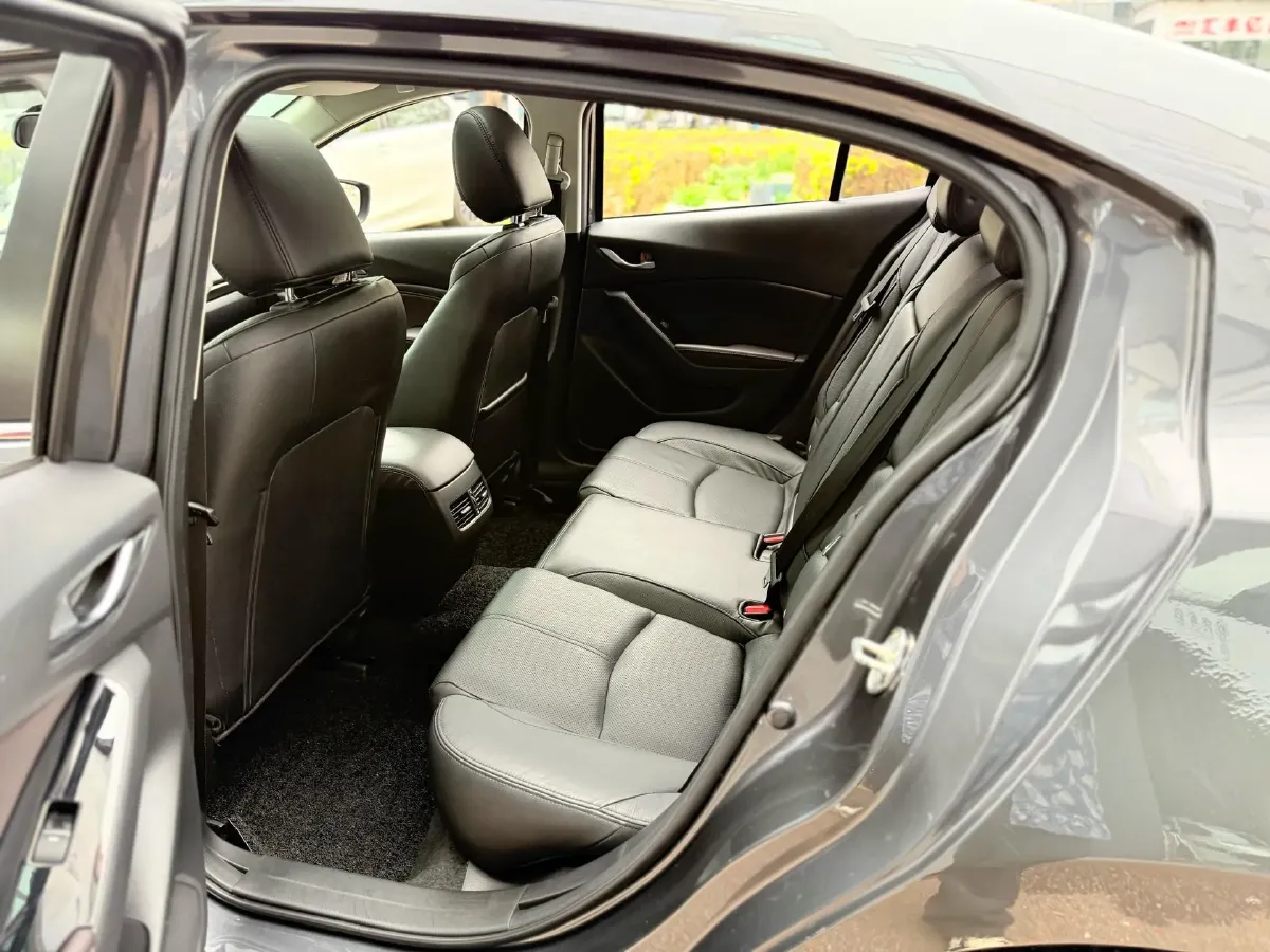 2017 Mazda 3 Axela 2.0L 158HP L4 6AT,autocango,china used car exporter,china ev exporter,chinese used car exporter,chinese used ev exporter