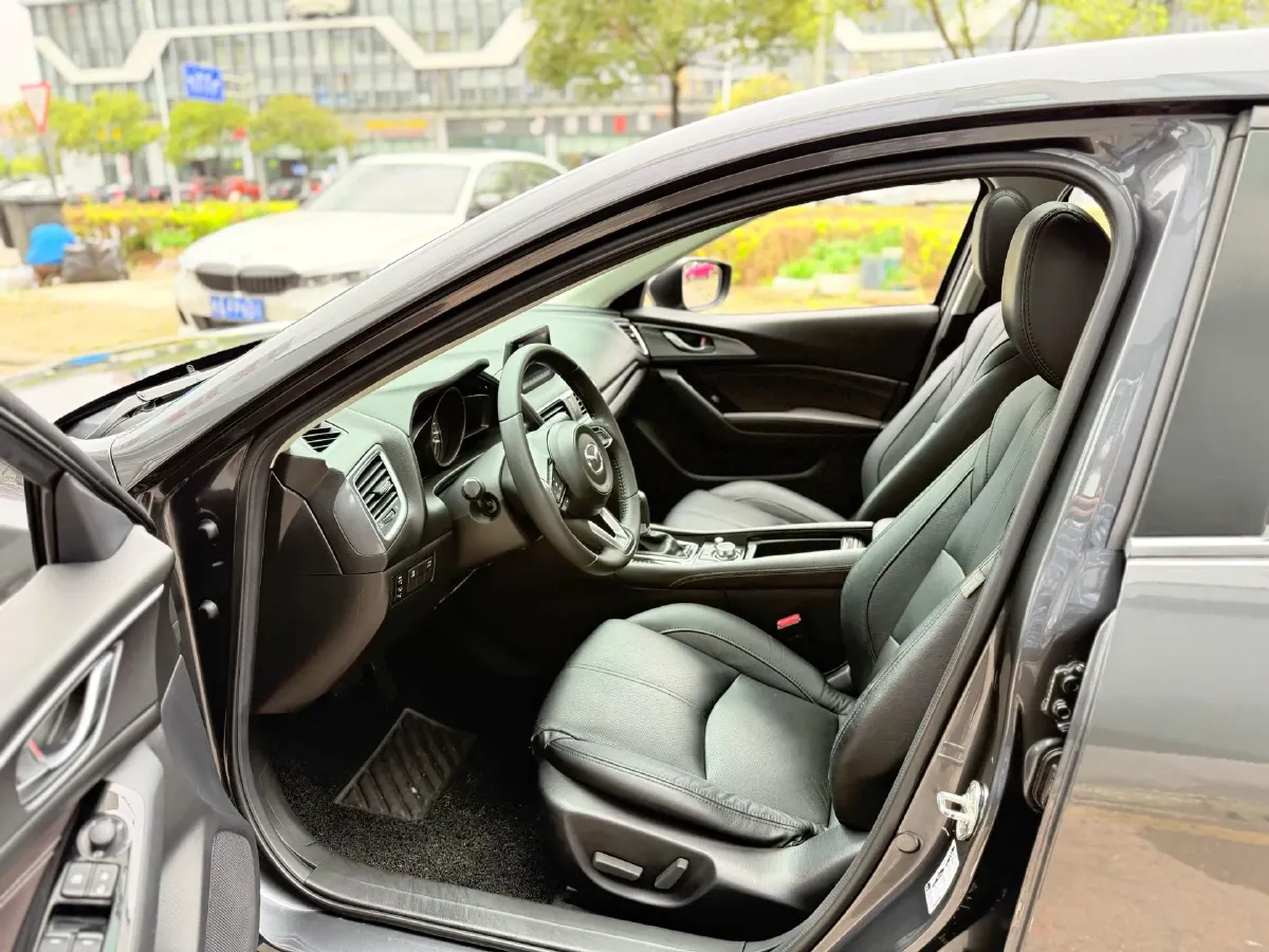 2017 Mazda 3 Axela 2.0L 158HP L4 6AT,autocango,china used car exporter,china ev exporter,chinese used car exporter,chinese used ev exporter