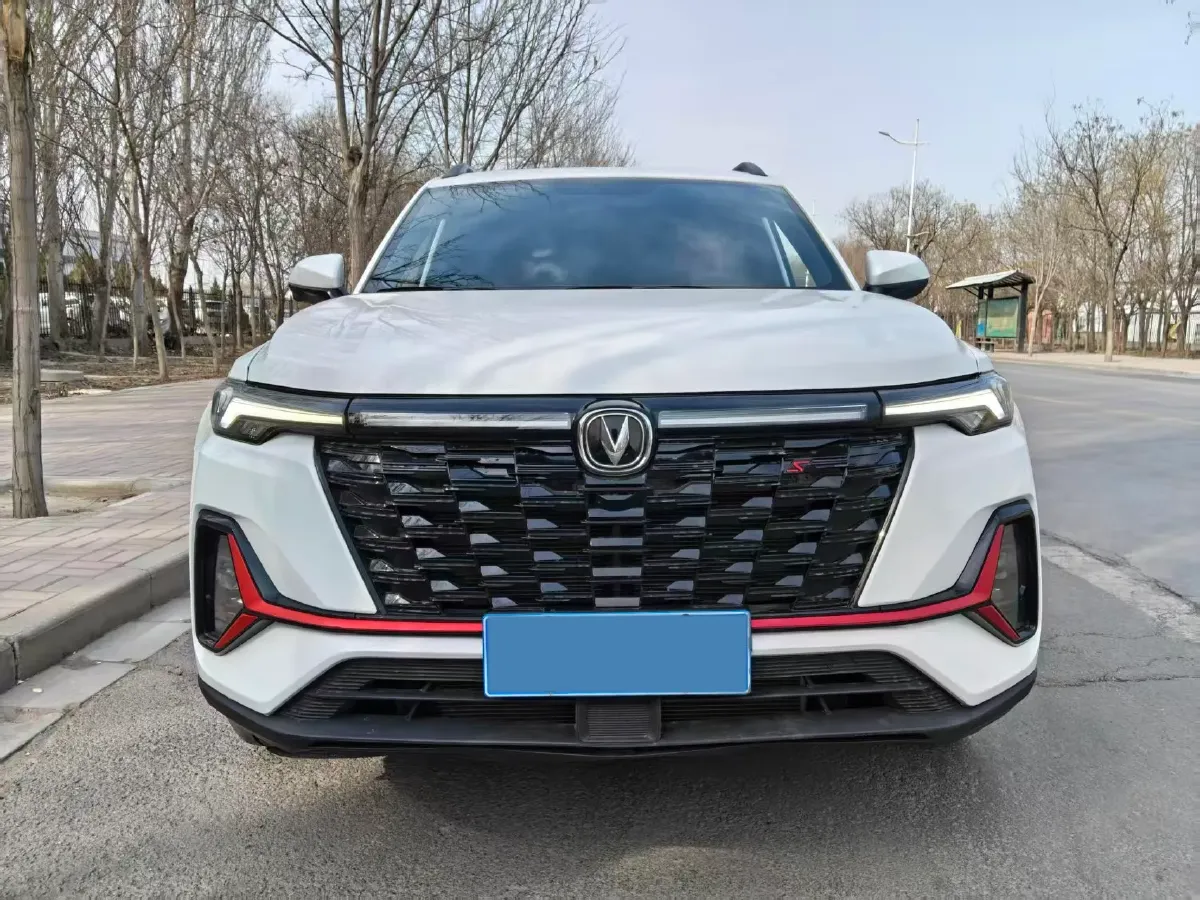 2023 ChangAn CS35 Plus 1.4T 160HP L4 7DCT,autocango,china used car exporter,china ev exporter,chinese used car exporter,chinese used ev exporter