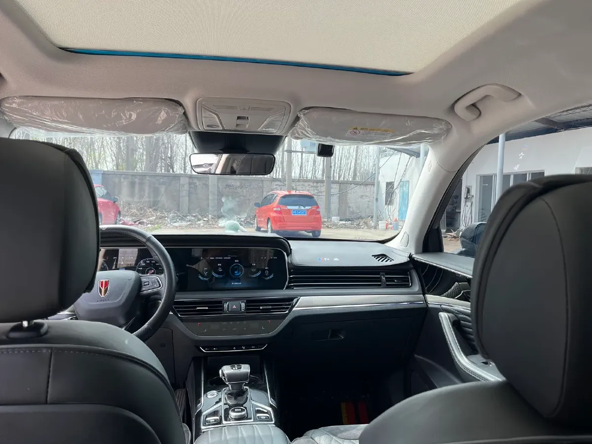 2022 HongQi HS5 2.0T 224HP L4 6AT,autocango,china used car exporter,china ev exporter,chinese used car exporter,chinese used ev exporter