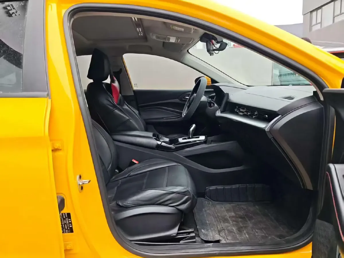 2021 MG 5 1.5T 173HP L4 7DCT,autocango,china used car exporter,china ev exporter,chinese used car exporter,chinese used ev exporter