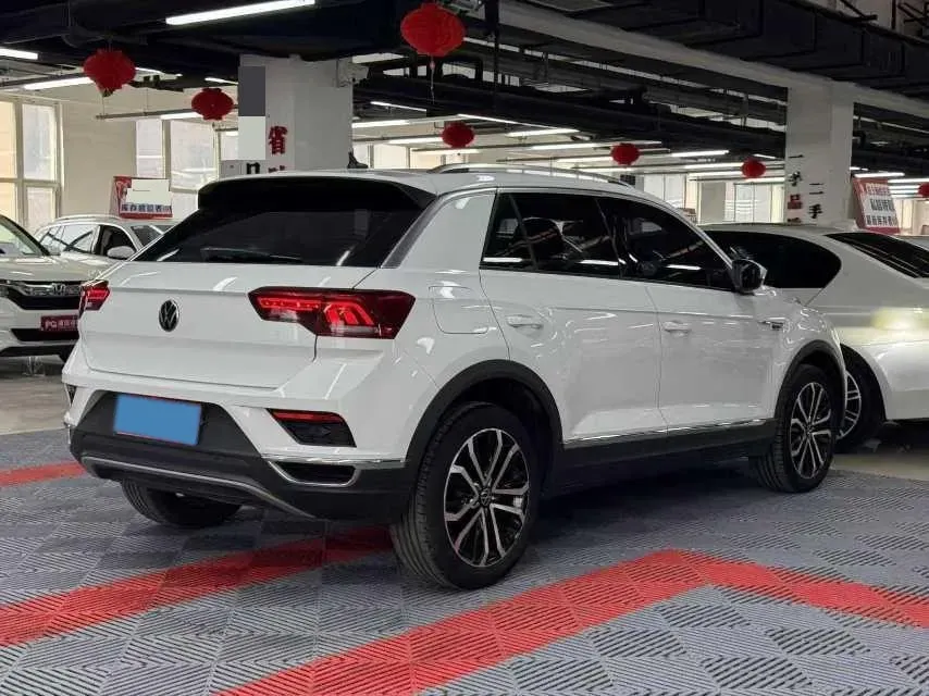2021 Volkswagen T-Roc 1.4T 150HP L4 7DCT,autocango,china used car exporter,china ev exporter,chinese used car exporter,chinese used ev exporter