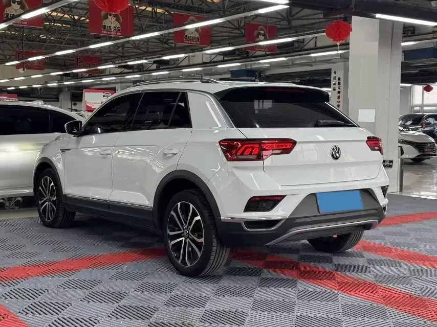 2021 Volkswagen T-Roc 1.4T 150HP L4 7DCT,autocango,china used car exporter,china ev exporter,chinese used car exporter,chinese used ev exporter