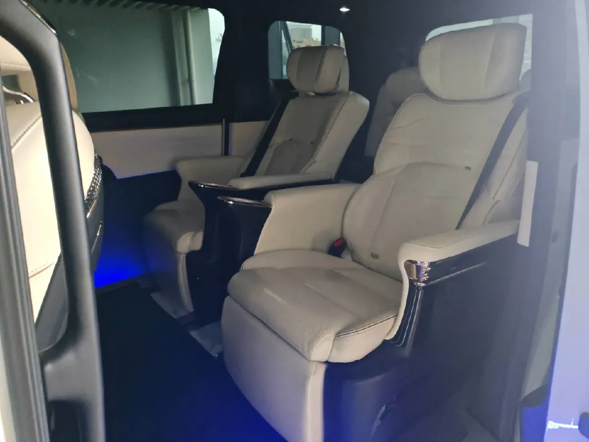 2023 GAC Trumpchi M8 2.0T 190HP L4 E-CVT Hybrid,autocango,china used car exporter,china ev exporter,chinese used car exporter,chinese used ev exporter