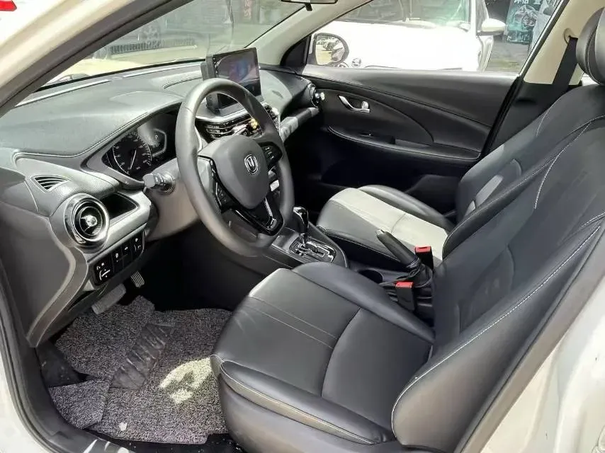 2019 ChangAn Alsvin 1.5L 107HP L4 5DCT,autocango,china used car exporter,china ev exporter,chinese used car exporter,chinese used ev exporter