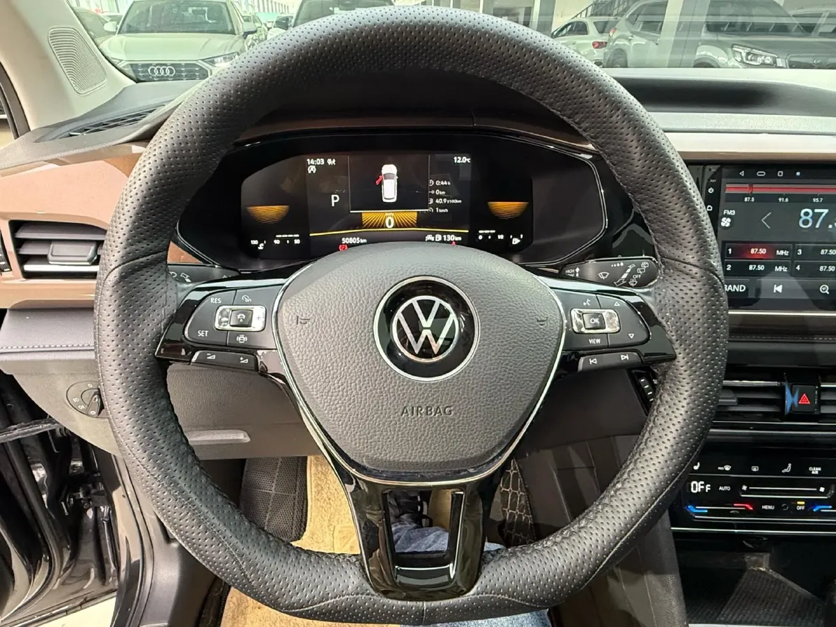 2022 Volkswagen Tharu 1.4T 150HP L4 7DCT,autocango,china used car exporter,china ev exporter,chinese used car exporter,chinese used ev exporter