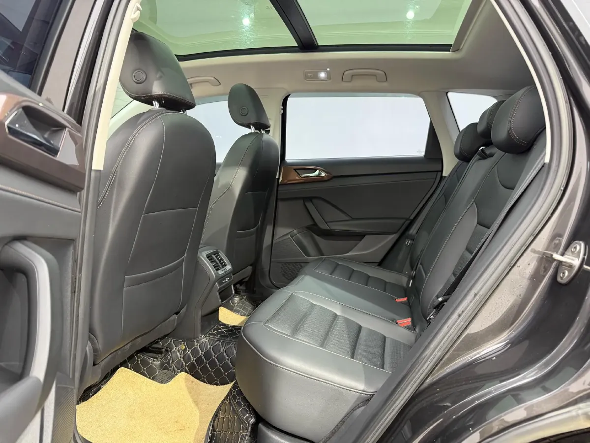 2022 Volkswagen Tharu 1.4T 150HP L4 7DCT,autocango,china used car exporter,china ev exporter,chinese used car exporter,chinese used ev exporter