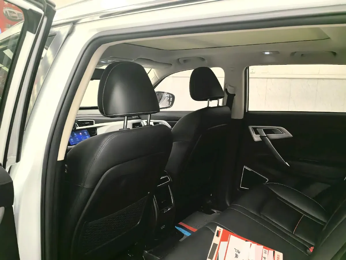 2018 Geely Azkarra 1.8T 184HP L4 6AT,autocango,china used car exporter,china ev exporter,chinese used car exporter,chinese used ev exporter