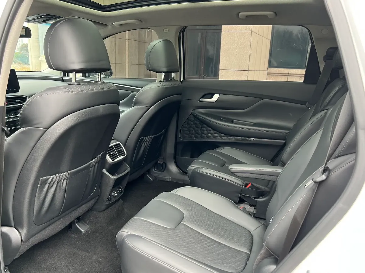 2019 Hyundai Santafe 2.0T 240HP L4 8AT,autocango,china used car exporter,china ev exporter,chinese used car exporter,chinese used ev exporter