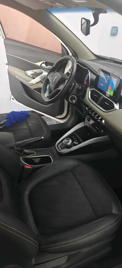 2017 BaoJun 310W 1.5L 105HP L4 6MT,autocango,china used car exporter,china ev exporter,chinese used car exporter,chinese used ev exporter