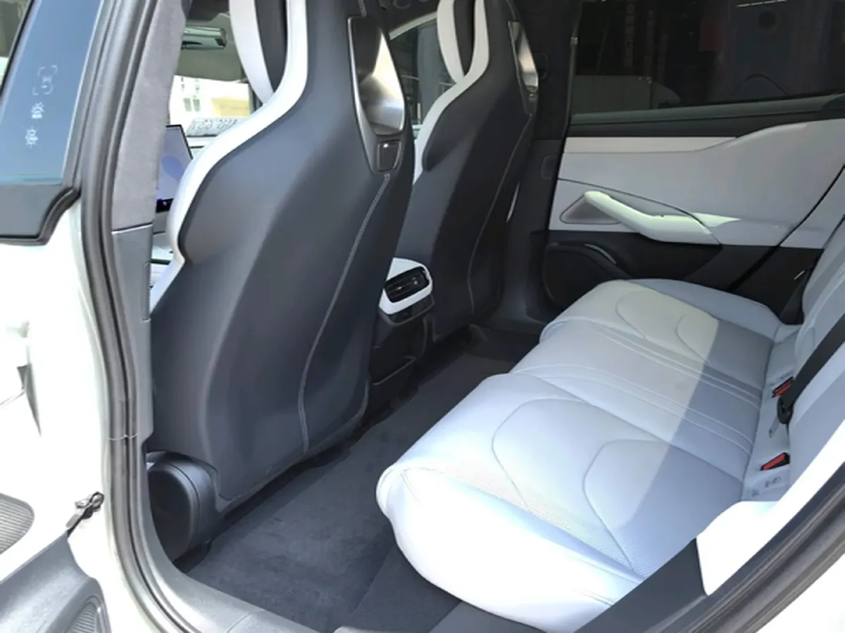 2024 MI SU7 BEV 101KWH,autocango,china used car exporter,china ev exporter,chinese used car exporter,chinese used ev exporter