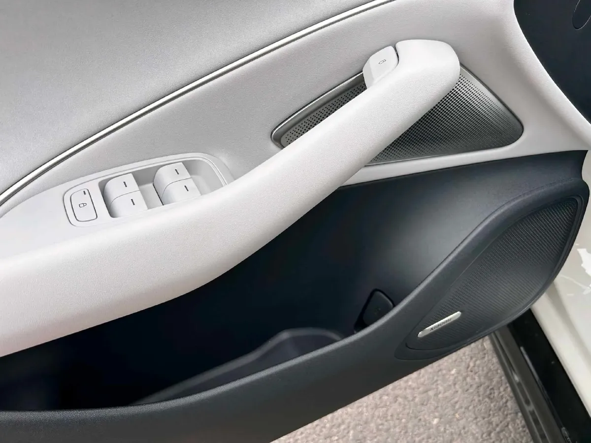 2024 MI SU7 BEV 101KWH,autocango,china used car exporter,china ev exporter,chinese used car exporter,chinese used ev exporter