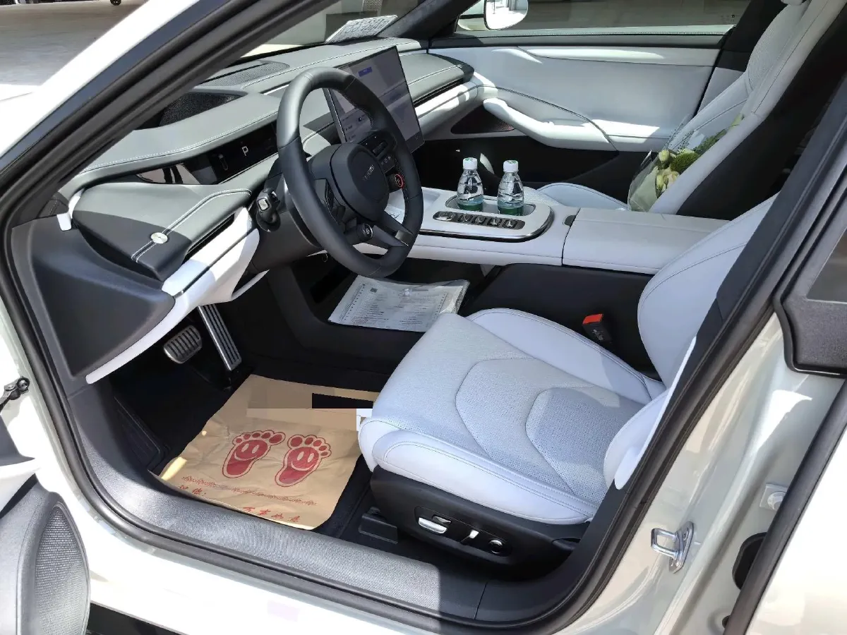 2024 MI SU7 BEV 101KWH,autocango,china used car exporter,china ev exporter,chinese used car exporter,chinese used ev exporter