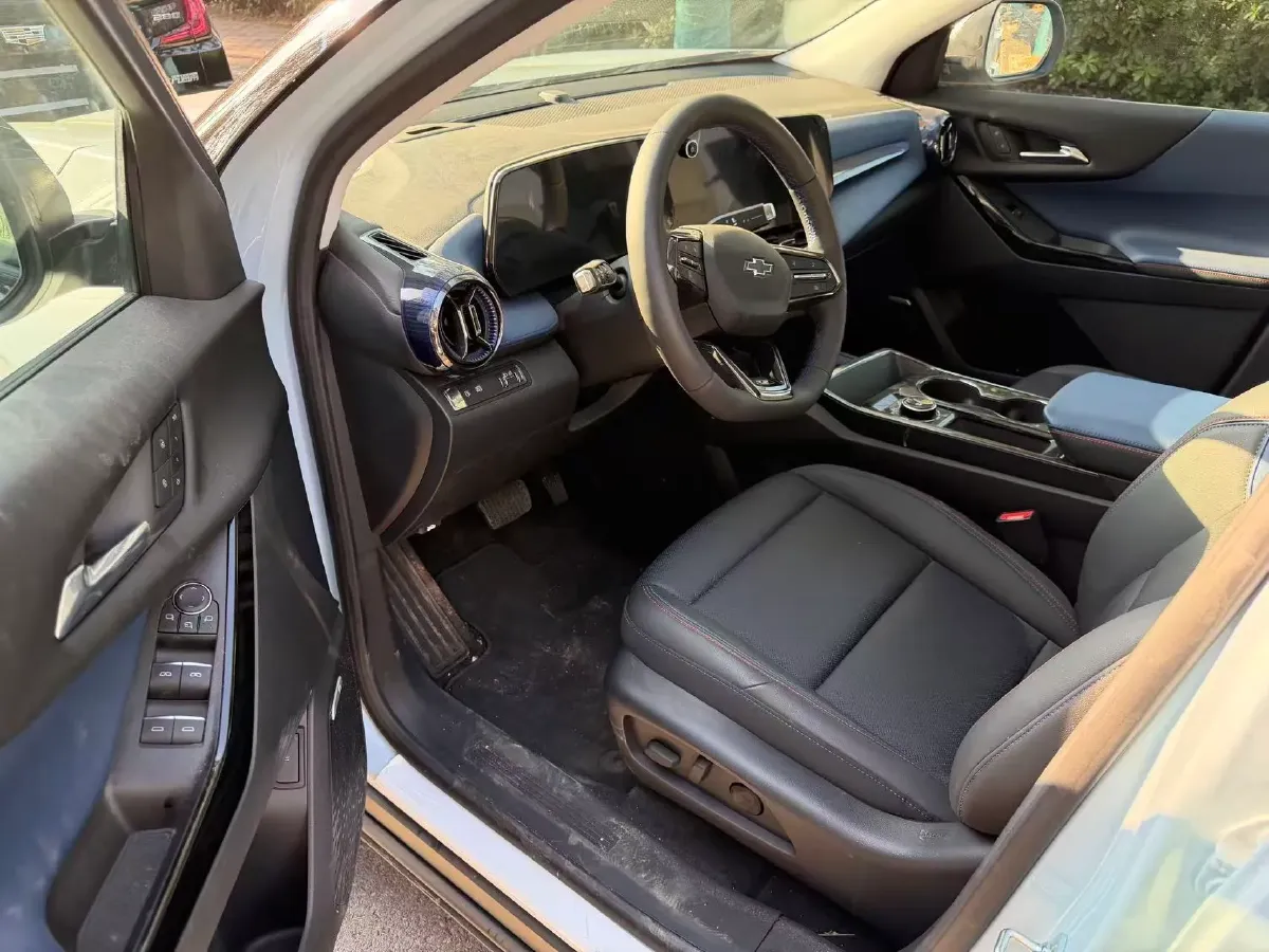 2024 Chevrolet EquinoxPlus 1.5T 180HP L4 2DHT PHEV 16.5KWH,autocango,china used car exporter,china ev exporter,chinese used car exporter,chinese used ev exporter