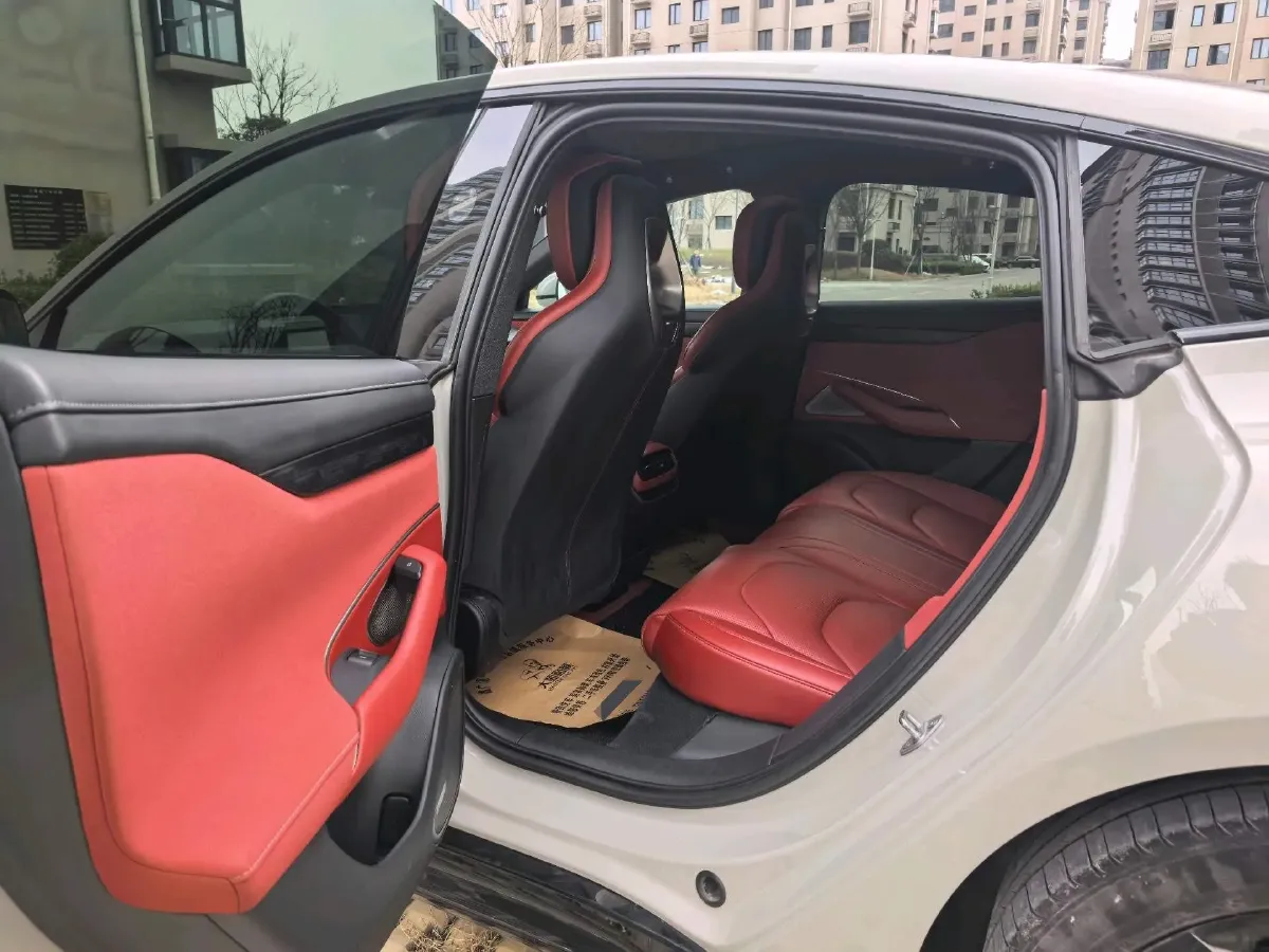 2024 MI SU7 BEV 94.3KWH,autocango,china used car exporter,china ev exporter,chinese used car exporter,chinese used ev exporter