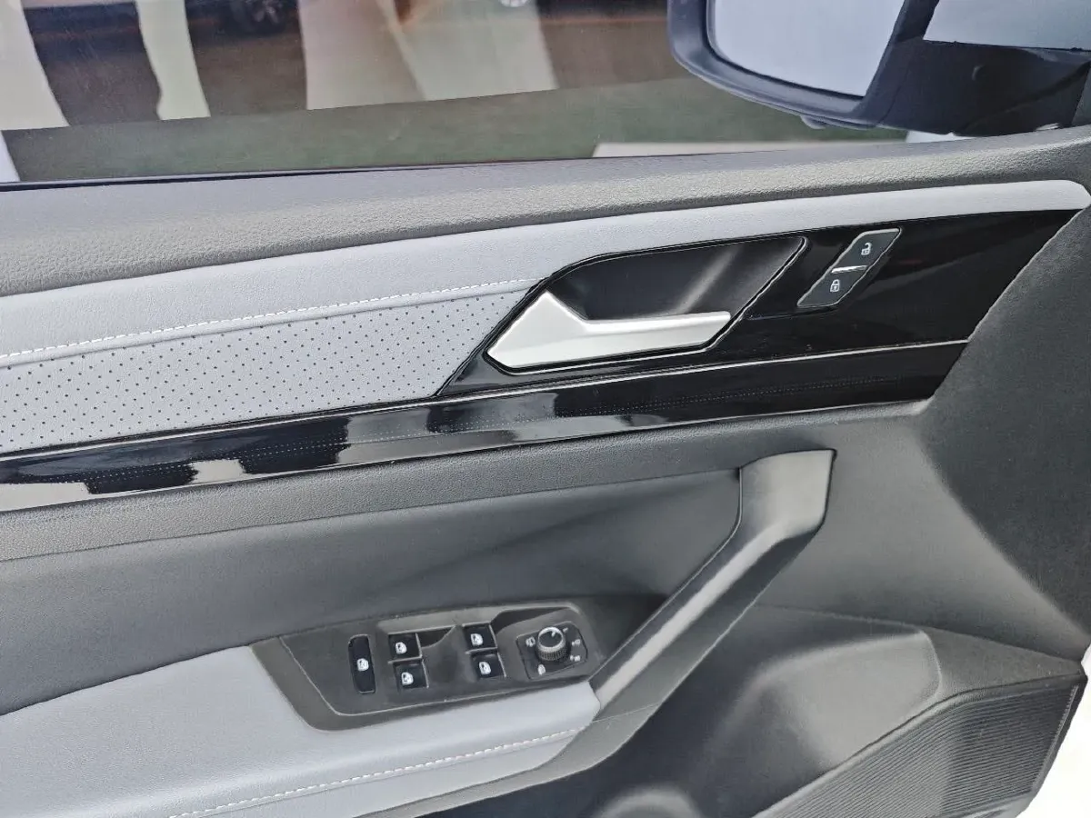 2023 Volkswagen Lavida 1.4T 150HP L4 7DCT,autocango,china used car exporter,china ev exporter,chinese used car exporter,chinese used ev exporter