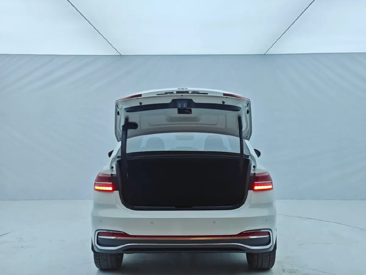 2023 Volkswagen Lavida 1.4T 150HP L4 7DCT,autocango,china used car exporter,china ev exporter,chinese used car exporter,chinese used ev exporter