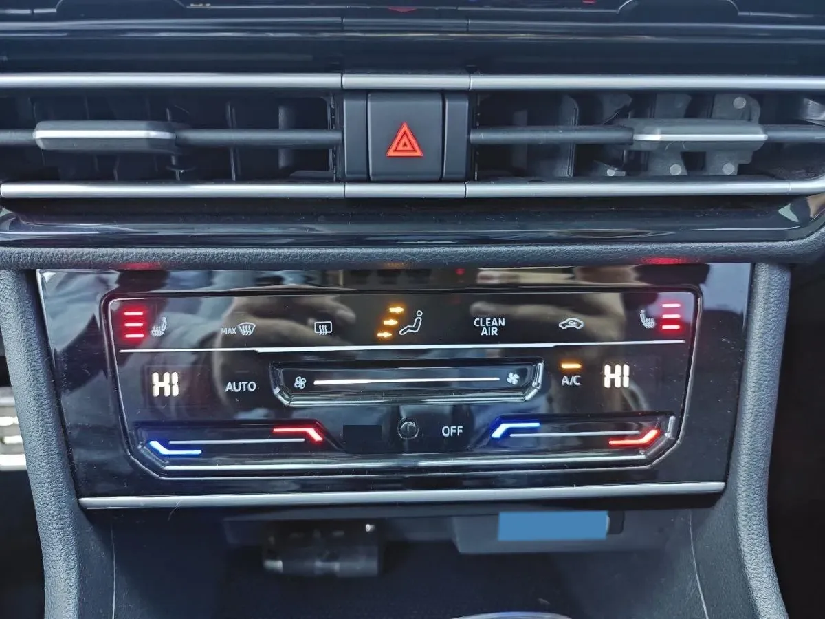 2023 Volkswagen Lavida 1.4T 150HP L4 7DCT,autocango,china used car exporter,china ev exporter,chinese used car exporter,chinese used ev exporter