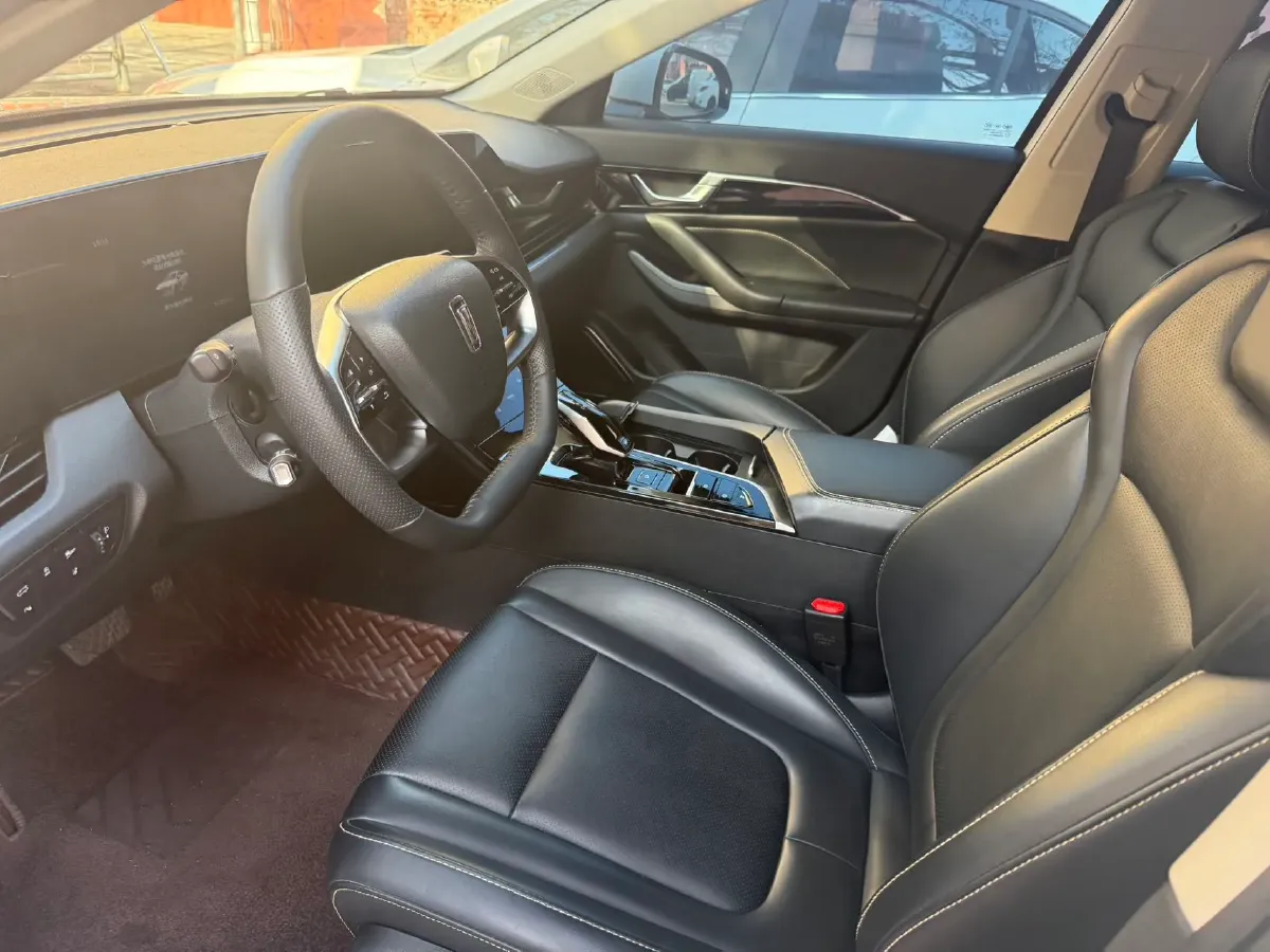 2022 ChangAn CS75 Plus 1.5T 188HP L4 8AT,autocango,china used car exporter,china ev exporter,chinese used car exporter,chinese used ev exporter