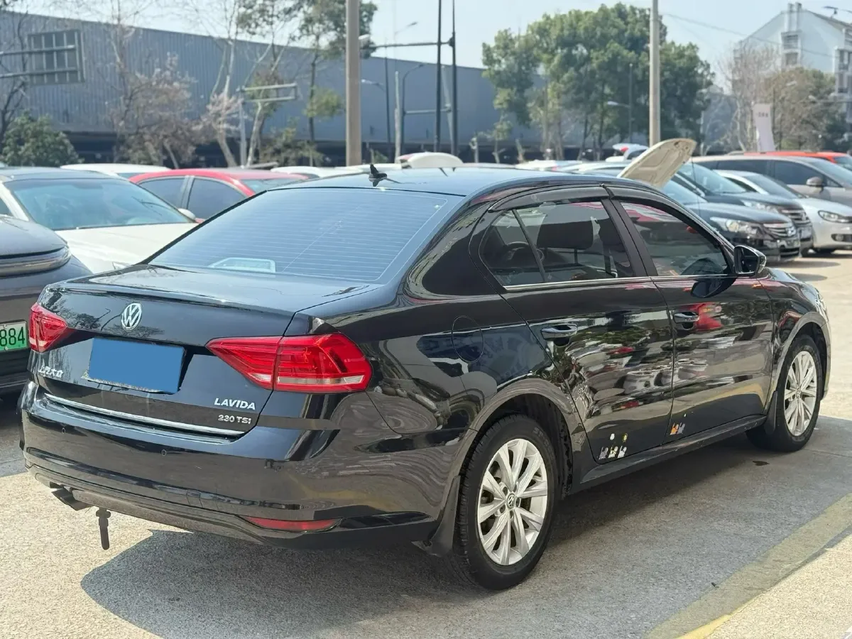 2017 Volkswagen Lavida 1.4T 131HP L4 7DCT,autocango,china used car exporter,china ev exporter,chinese used car exporter,chinese used ev exporter