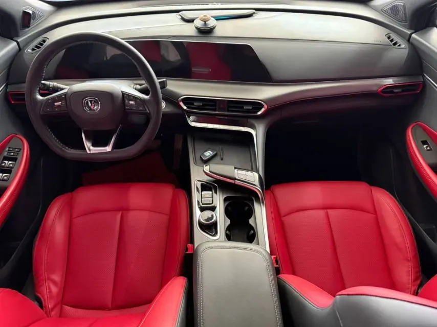 2020 ChangAn UNI-T 1.5T 180HP L4 7DCT,autocango,china used car exporter,china ev exporter,chinese used car exporter,chinese used ev exporter