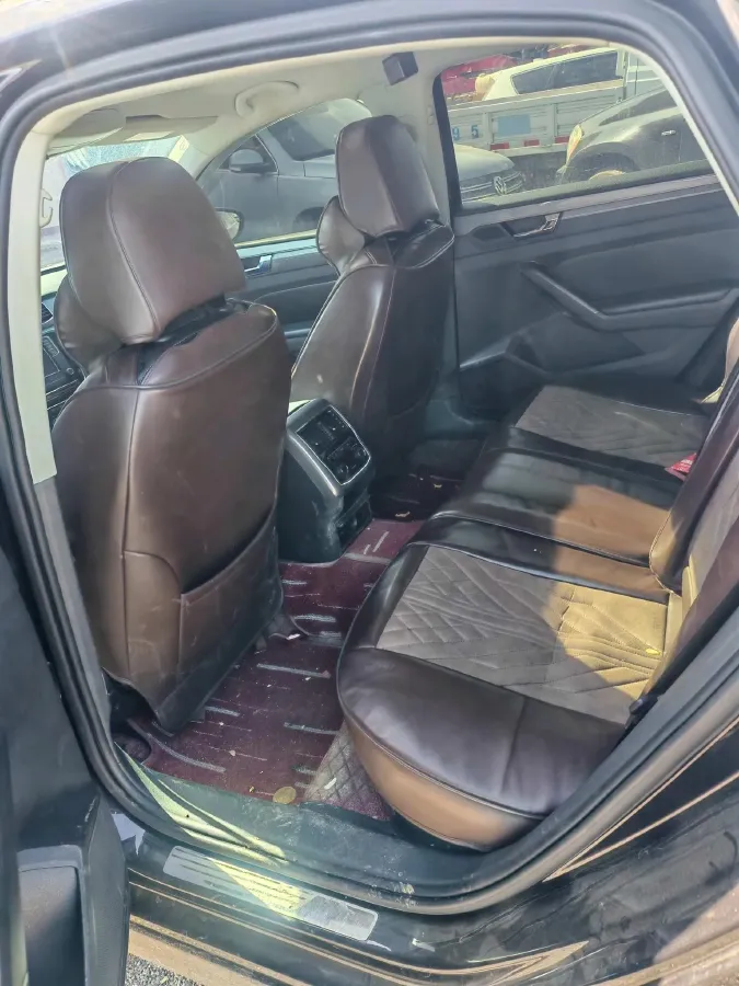 2017 Volkswagen Passat 1.8T 180HP L4 7DCT,autocango,china used car exporter,china ev exporter,chinese used car exporter,chinese used ev exporter