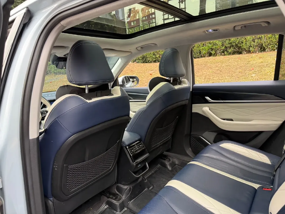 2022 Citroen C5 X 1.6T 175HP L4 8AT,autocango,china used car exporter,china ev exporter,chinese used car exporter,chinese used ev exporter