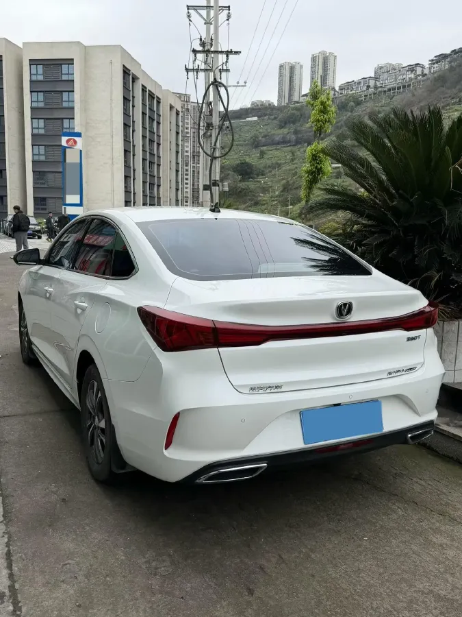 2024 ChangAn Eado 1.4T 160HP L4 7DCT,autocango,china used car exporter,china ev exporter,chinese used car exporter,chinese used ev exporter