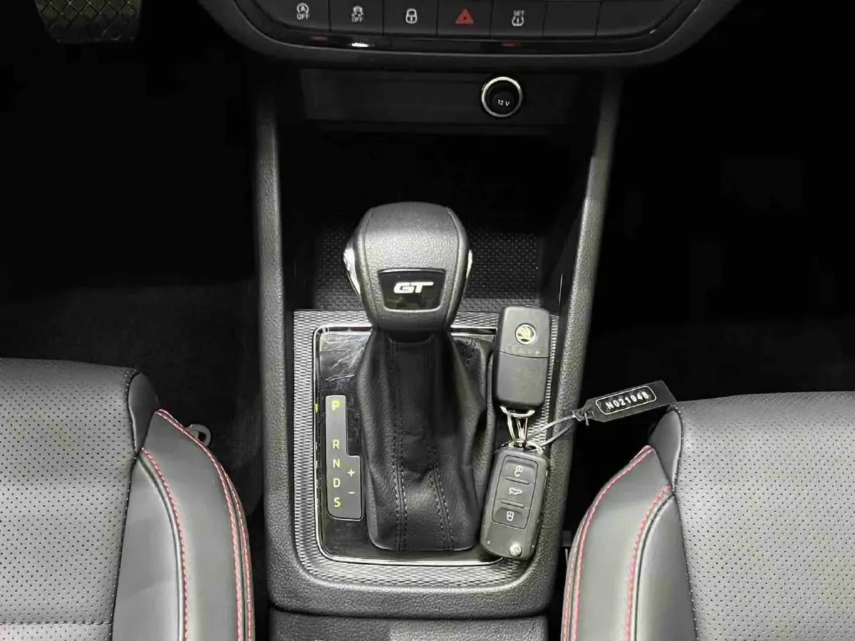 2021 Skoda Kamiq 1.2T 116HP L4 7DCT,autocango,china used car exporter,china ev exporter,chinese used car exporter,chinese used ev exporter