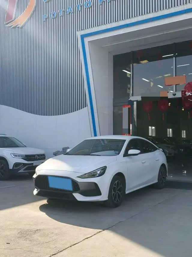 2023 MG 5 1.5L 129HP L4 5MT,autocango,china used car exporter,china ev exporter,chinese used car exporter,chinese used ev exporter