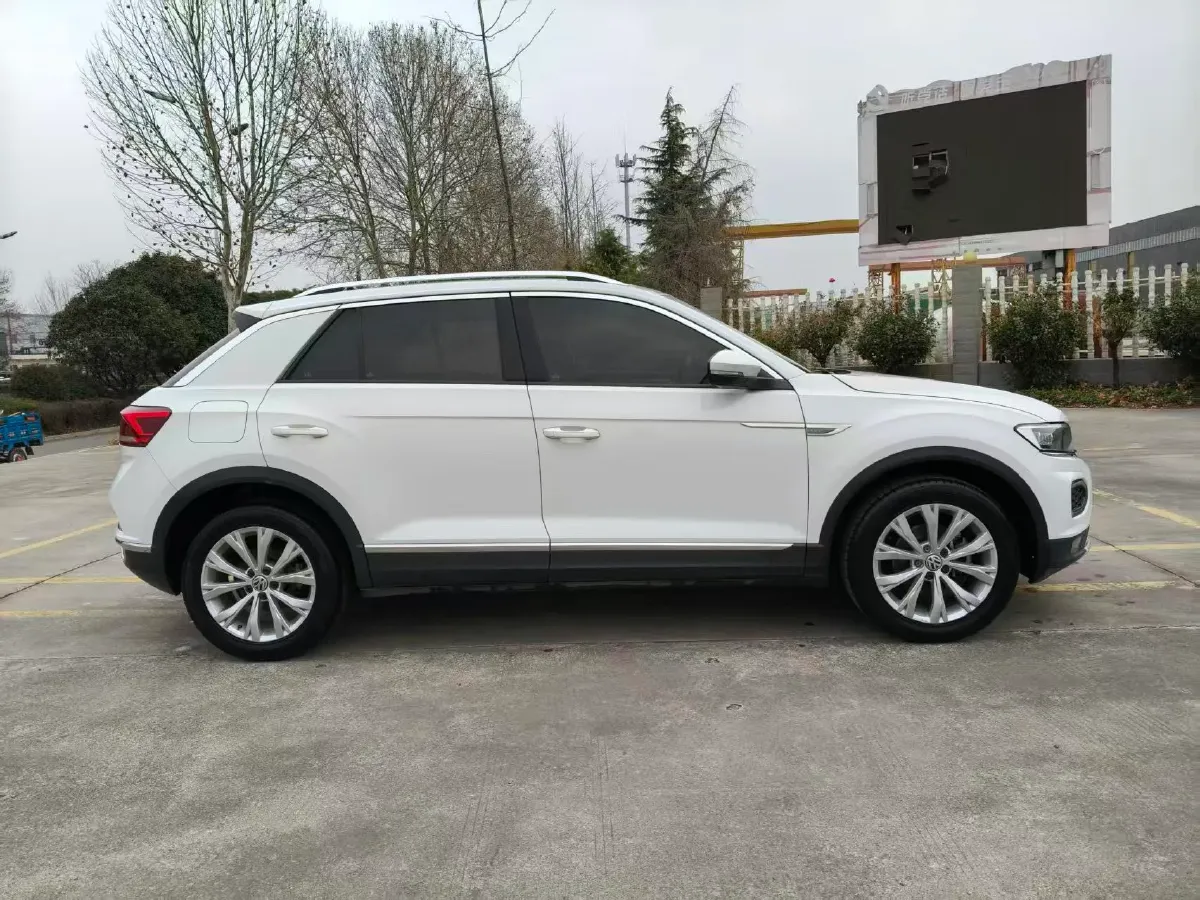 2019 Volkswagen T-Roc 1.4T 131HP L4 7DCT,autocango,china used car exporter,china ev exporter,chinese used car exporter,chinese used ev exporter