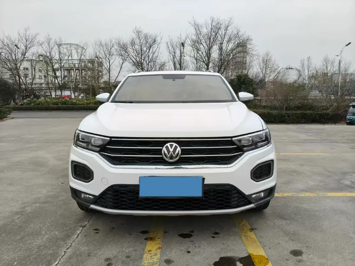 2019 Volkswagen T-Roc 1.4T 131HP L4 7DCT,autocango,china used car exporter,china ev exporter,chinese used car exporter,chinese used ev exporter