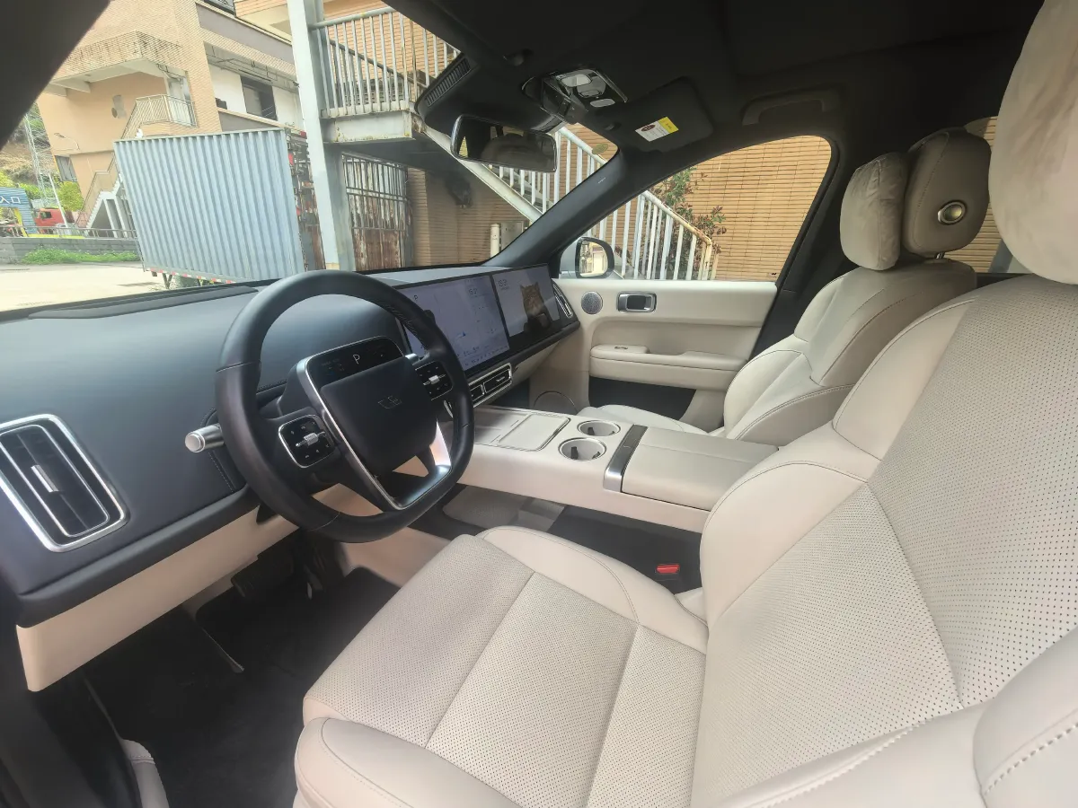 2024 Li L6 Range Extended 154HP L4 REEV 36.8KWH,autocango,china used car exporter,china ev exporter,chinese used car exporter,chinese used ev exporter