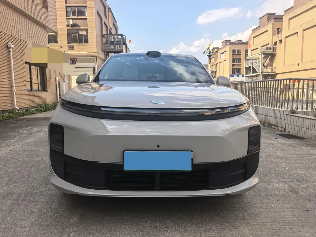 2024 Li L6 Range Extended 154HP L4 REEV 36.8KWH,autocango,china used car exporter,china ev exporter,chinese used car exporter,chinese used ev exporter