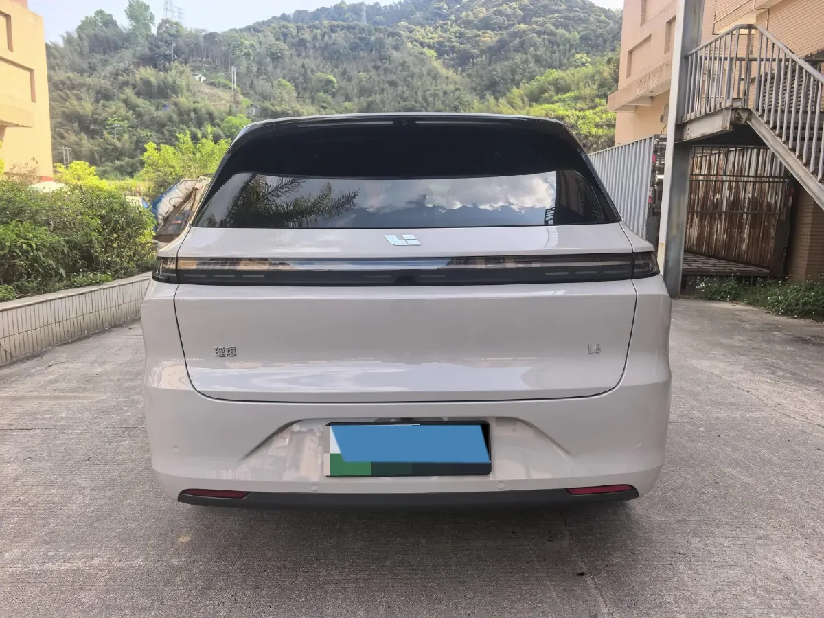 2024 Li L6 Range Extended 154HP L4 REEV 36.8KWH,autocango,china used car exporter,china ev exporter,chinese used car exporter,chinese used ev exporter