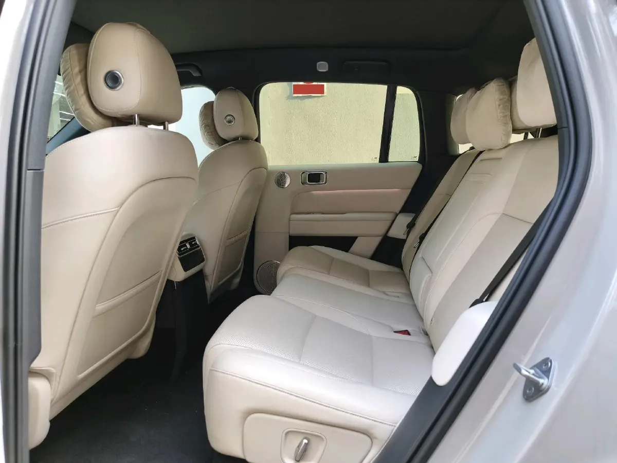 2024 Li L6 Range Extended 154HP L4 REEV 36.8KWH,autocango,china used car exporter,china ev exporter,chinese used car exporter,chinese used ev exporter