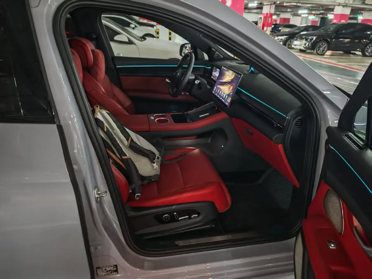 2025 AITO AITO M5 1.5T 152HP L4 REEV 42KWH,autocango,china used car exporter,china ev exporter,chinese used car exporter,chinese used ev exporter