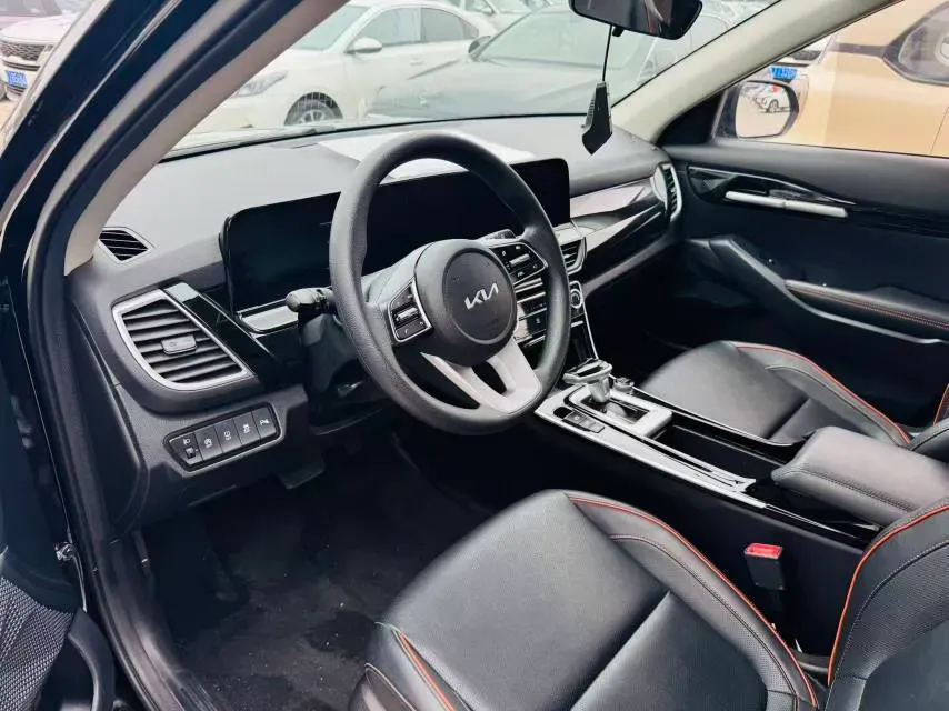 2023 Kia Seltos 1.5L 115HP L4 CVT,autocango,china used car exporter,china ev exporter,chinese used car exporter,chinese used ev exporter